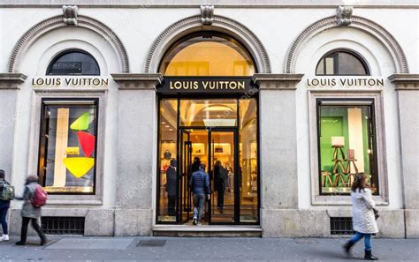 louis vuitton milano workers|Louis Vuitton Salaries in Milan .